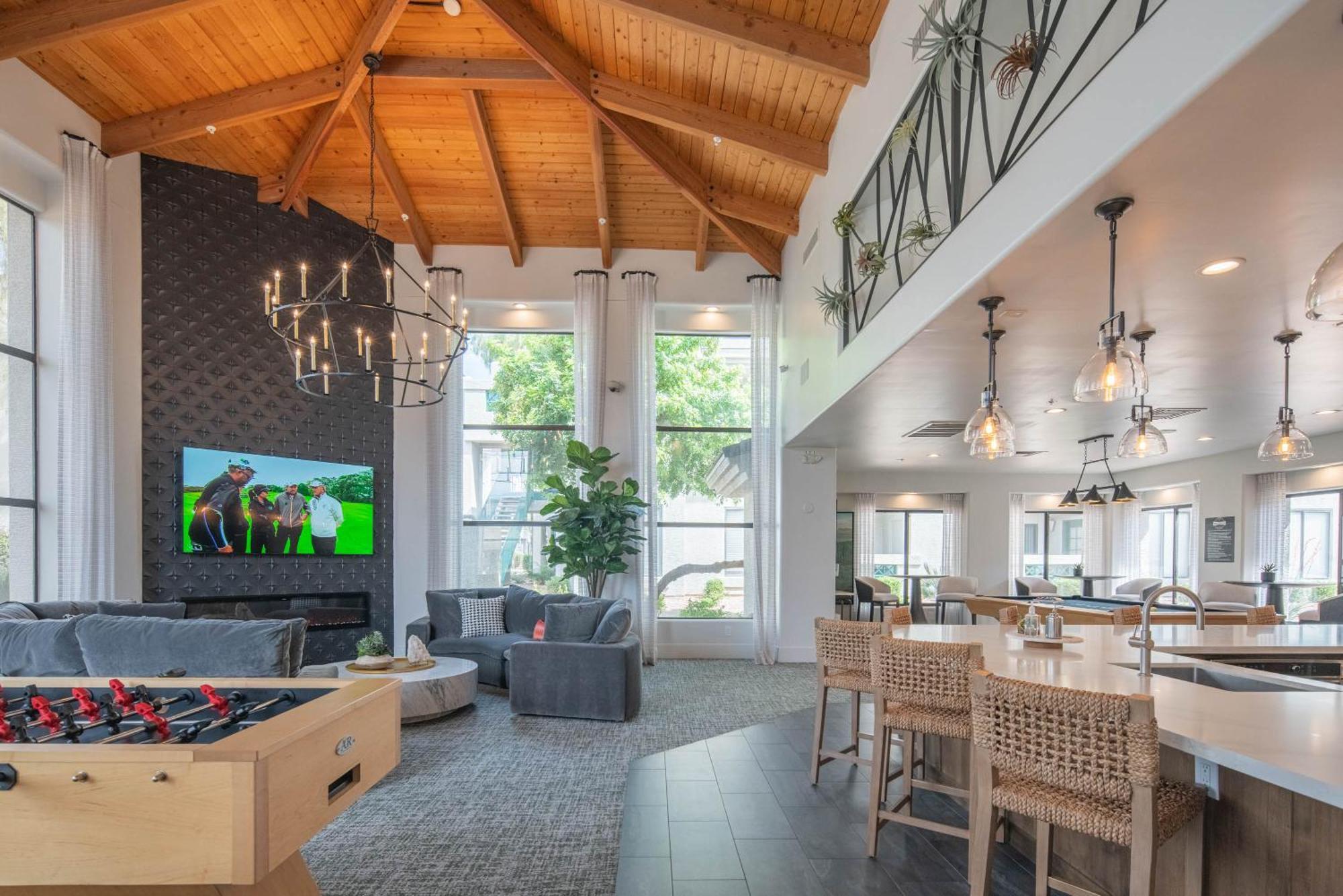 Apartment Stones Away To Tpc - Huge Patio - N171 Scottsdale
