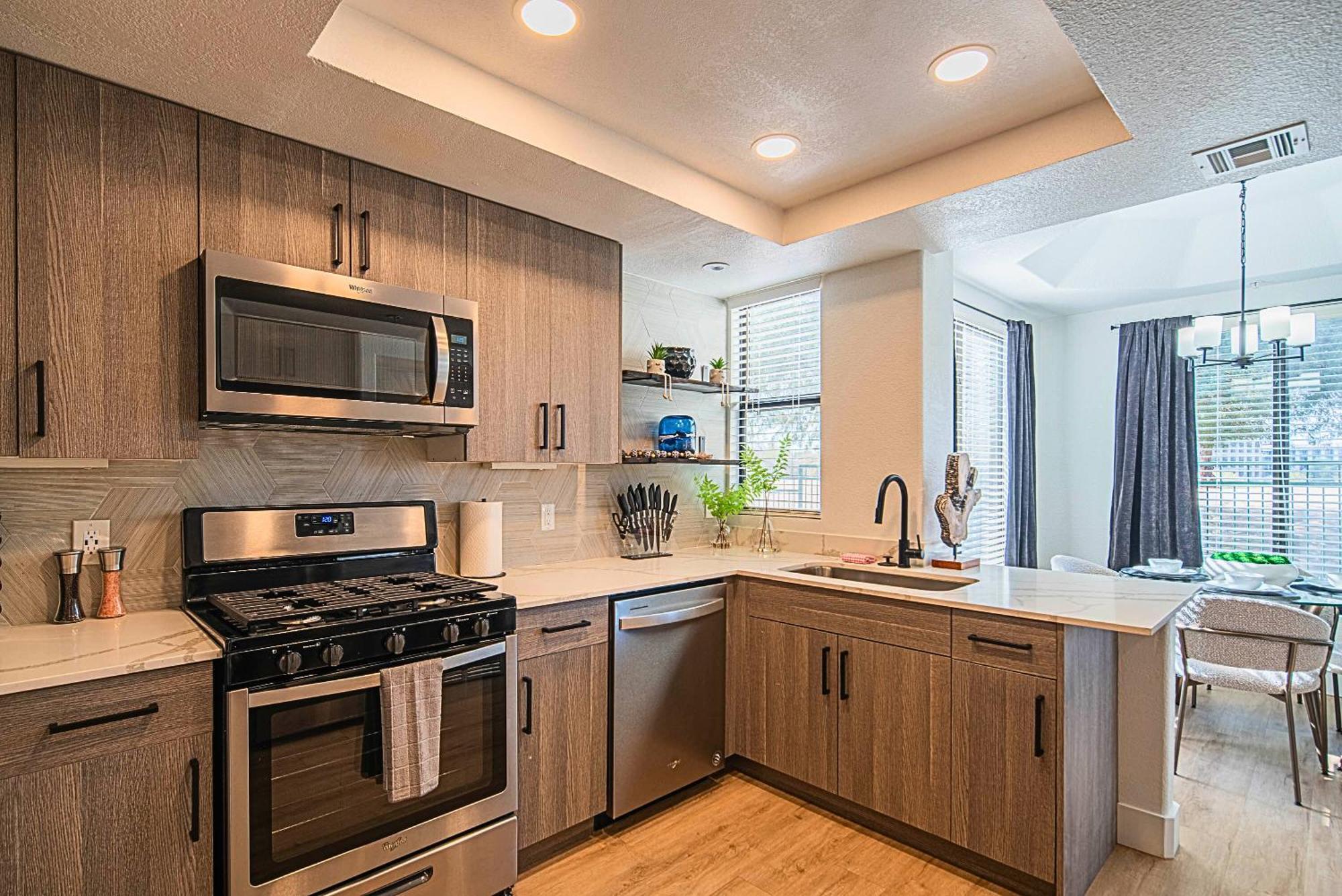 Stones Away To Tpc - Huge Patio - N171 Apartment *