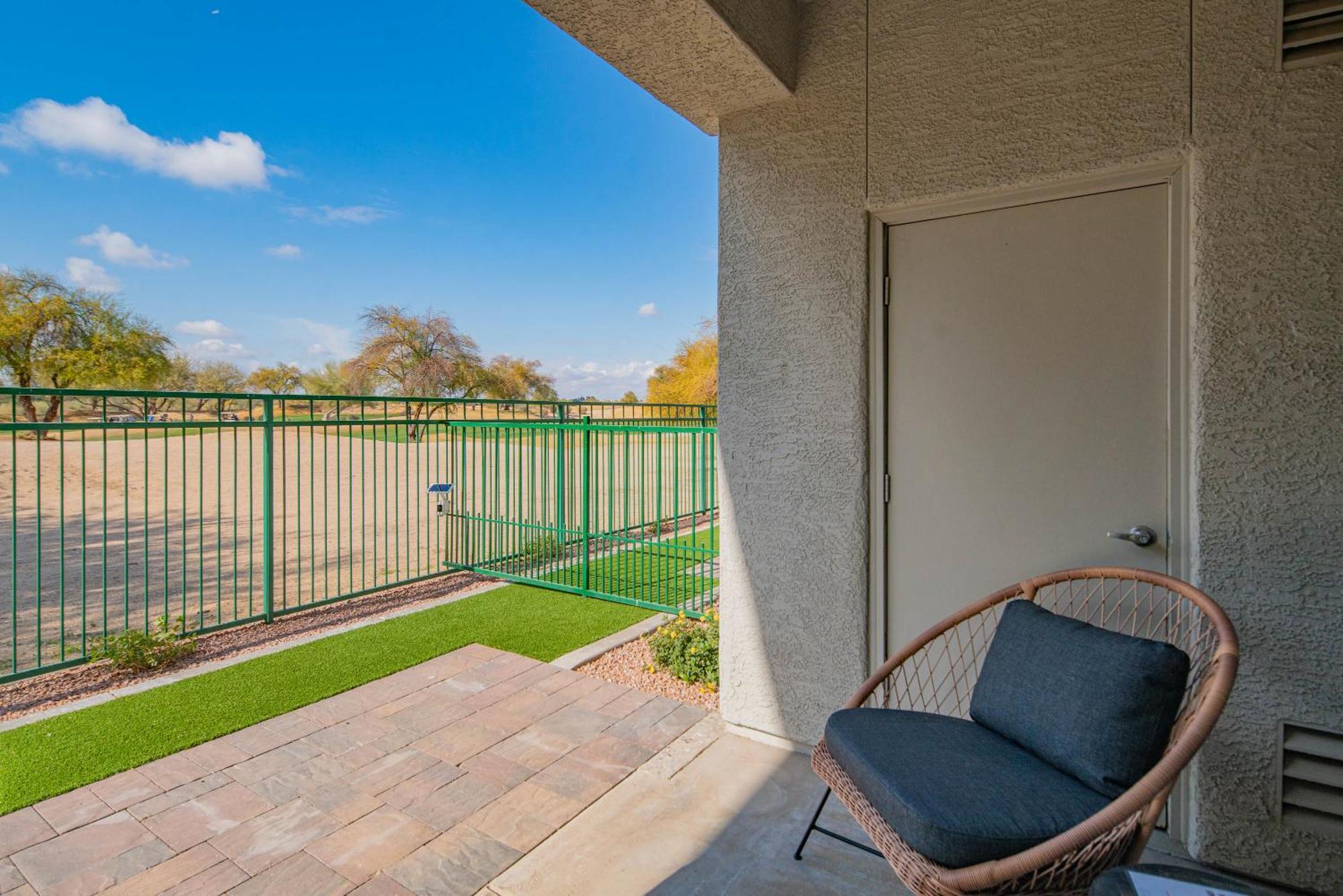 Stones Away To Tpc - Huge Patio - N171